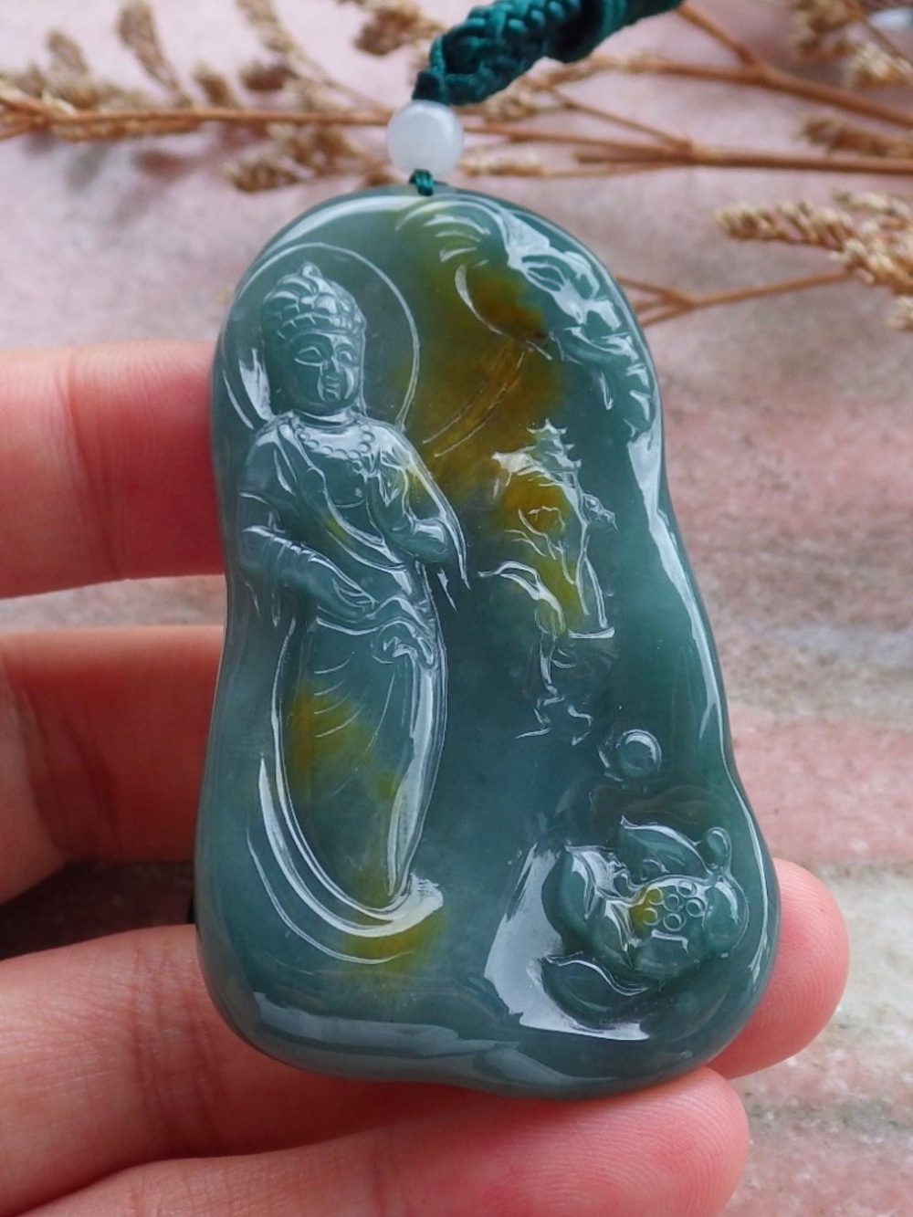 Certified Green Natural A Jade jadeite Guanyin Kwan Yin Pendant Necklace